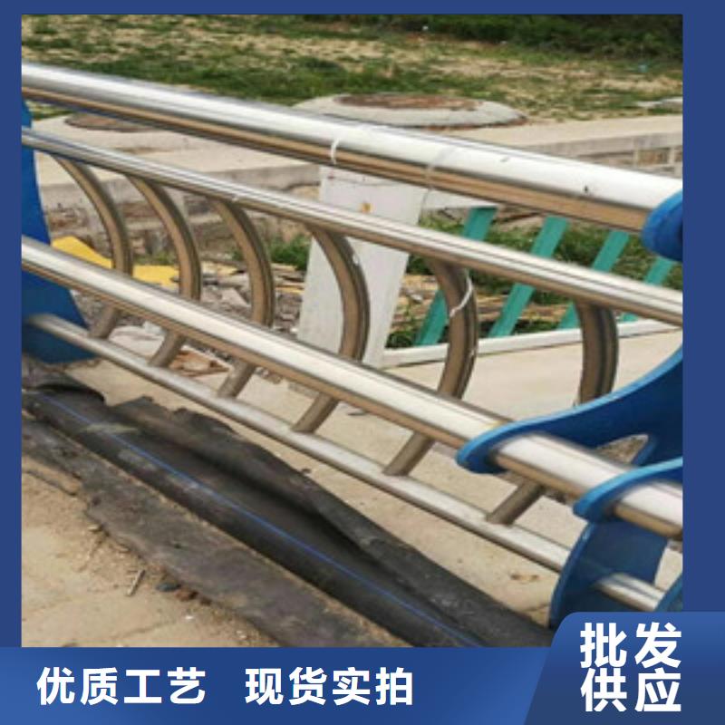 景观木纹护栏公路护栏以质量求生存