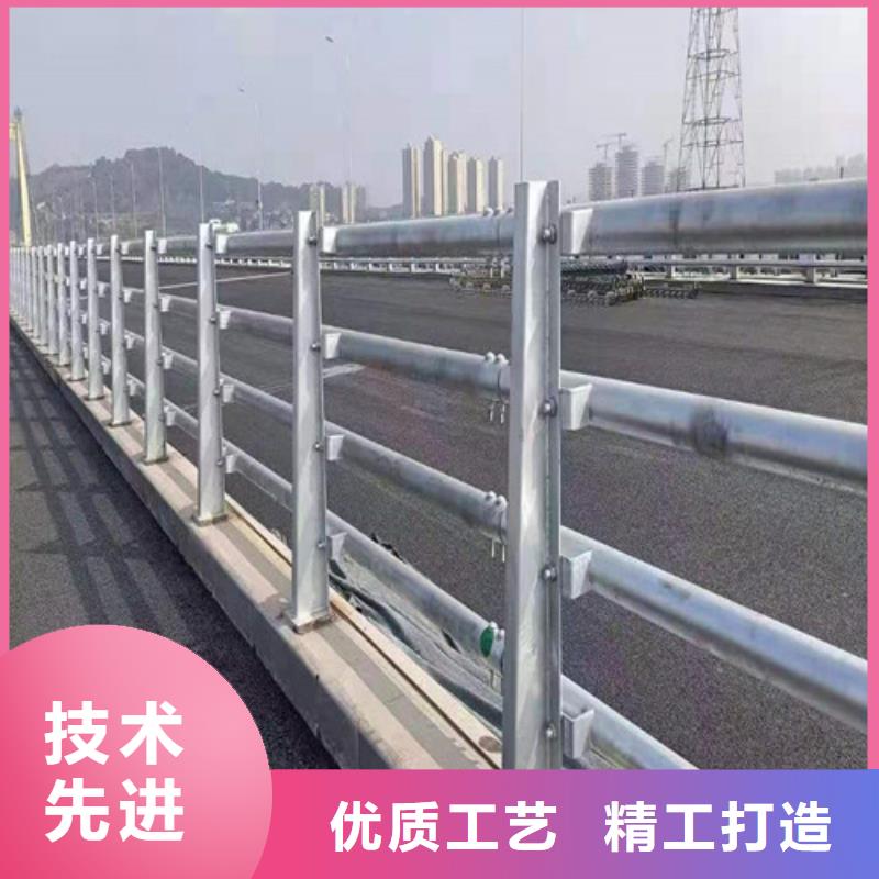 道路两测防撞护栏为您介绍